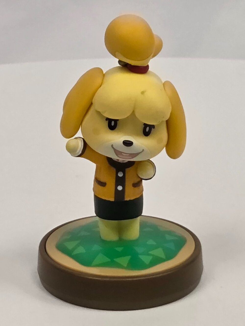Nintendo Switch/WiiU Amiibo Animal Crossing Isabelle Winter Outfit Figure 2015